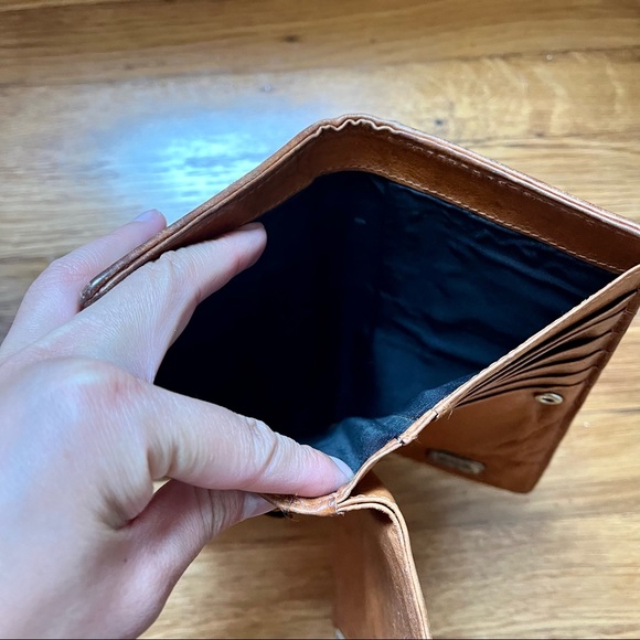 VTG! Michael Kors Trifold Rectangular Leather Jacquard Wallet - Picture 4 of 12